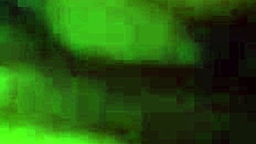 Svlači se u tangama sa spermom na dupetu i kreampajem