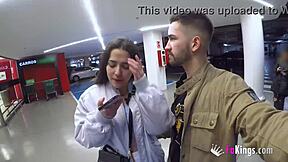 Wow, sexe public sauvage de Nuria Millan à Madrid !