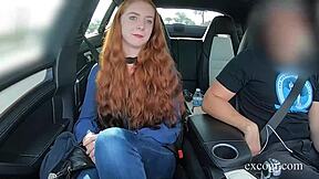 Рыжую Роуз ебут в жопу, она лижет парню, дыры забиты глубоко