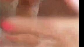 Abuela gordita comparte momentos caseros de pareja con esposo al estilo alemán