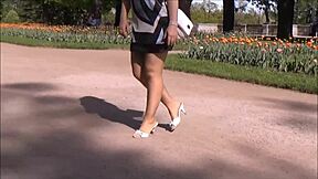 Nevlastní matka a dcera šéfa jebané, nadržené velké prdely