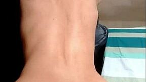 Argentin 18+ ribi dildóval análjátszik nagy segges jelenetben