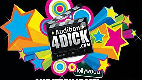 वाऊ, टैनर की पेटाइट ब्रूनेट ब्लोजॉब स्किल्स एचडी कास्टिंग में!