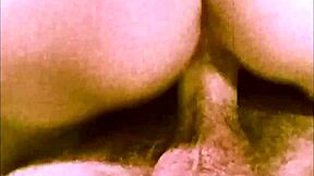 Vintage sestra pravi: Zajahaj z mano nocoj, kajne?