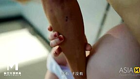 嘿，想看我肛交这个护士吗？