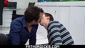 Отчим чука тийн 18+ завареници в бейрбек тройка