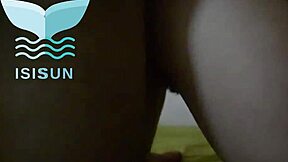 ¡La Novia de Isis Sun Engaña con una Buena Polla Negra!