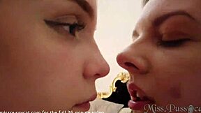 Hot College Lesbians Threesome Double Dildo Pussy Lick Tribbing