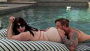 Chubby bbw deepthroats huge cock then rims at poolside