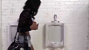 cali sweets sucks that white cock gloryhole style!!