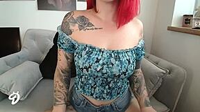 i love this sexy teen ass in tight jeans...