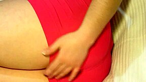 hey brunette, finger that tight pussy then stretch your narrow anal wide