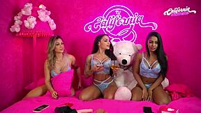 festa lesbica with lingerie milfs licking tits and pussies to orgasm