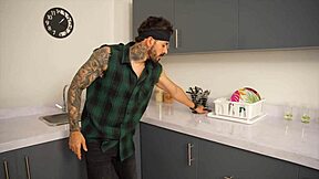 i sneaked to the party and railed that muscular tattooed cutie right in my boss's kitchen