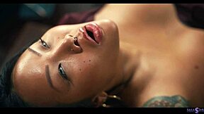 TATTOOED BBW CONNIE PERIGNON DOMINATES LATINA PENNY PARK FACE SIT AND SQUIRT!
