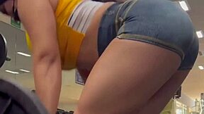 colombian gym girl's big ass in tight outfit