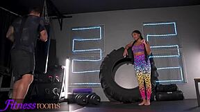 big ass ebony latina works out then gets gym fucked hard 💪🍑