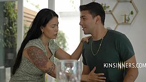 stepmom damn junior pounds latina big ass natural tits raw