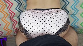 hot latina milf rims ass doggystyle then creampies