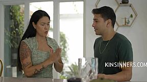 stepmom damn junior pounds latina big ass natural tits raw