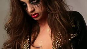 I'm loving this musical tease in Abigail Mac's photoshoot