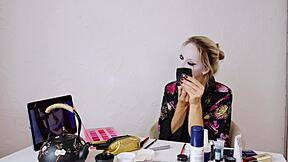 She applies geisha cosplay makeup