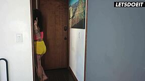 Mature BFFs Strapon Fuck - A Girl Knows Best!!