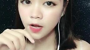 korean uplive girl việt hằng teases her juicy body fully nude on webcam stream