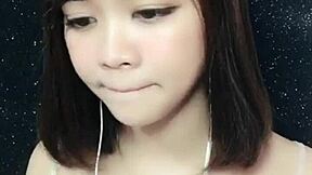 korean uplive girl việt hằng teases her juicy body fully nude on webcam stream