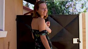 wanna see this slut smoke outside so bad?