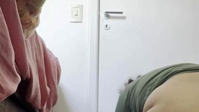 OH WOW! STEPMOM RIDES MASSIVE BBC LIKE CRAZY WITH BIG ASS BOUNCING WILD!