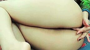 Sobia Nasir's Big Ass Bottle Fucked 🍑🔥