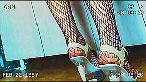 housewife drops chores for blowjob and fuck in sexy stockings sex tape