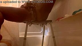 hey i'm fingering my dripping wet pussy in shower now 💦💦🔥