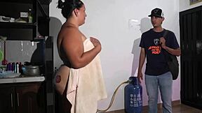 Pizza Delivery Stud Teases Out His Thick 20cm Cock For Big Ass Milf