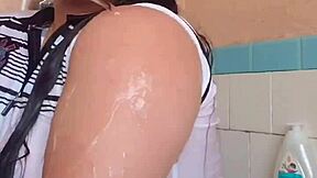 ele ama ver meu braço molhado... parte 2, ughh so hot