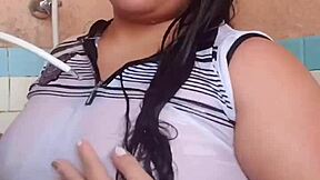 ele ama ver meu braço molhado... parte 2, ughh so hot