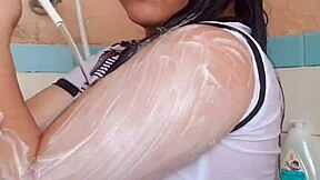 ele ama ver meu braço molhado... parte 2, ughh so hot