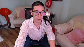 Does Bella Antonia's pantyhose under jeans tease nylon feet perfectly?