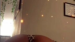 Watch My Fat California Ass Twerk and Spread Wide for Holiday Pussy Tease