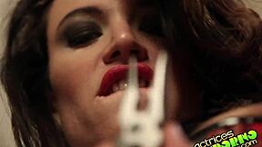 Franceska's BDSM fetish diary fingers her solo.