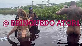 vazou na net pelados na praia de nudismo dando buceta sem camisinha pros pirocudos