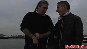 i share my dutch hooker cumshower with tourist