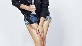 mollie king jerks off in gentleman's contest game part 1!