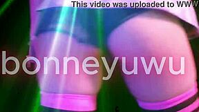bonneyuwu shakes petite argentinian ass in sexy twerk dance