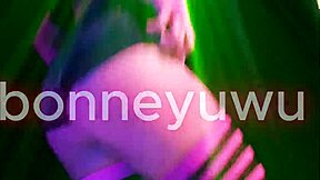 bonneyuwu shakes petite argentinian ass in sexy twerk dance