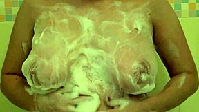 A Pretty Milf's Big Tits And Hairy Pussy Exposed In Amateur Bath Fetish With Beautiful Plump Ass!