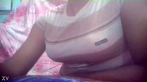 Bangladeshi Mithi shakes big tits in bra teasing her horny group on cam