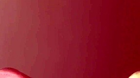 A Cheating Wife Swallows Cum in Close-Up Blowjob Deal!