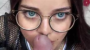 Wow! Blue-eyed novinha deepthroats sloppy on wellington prado's huge cock amateurs